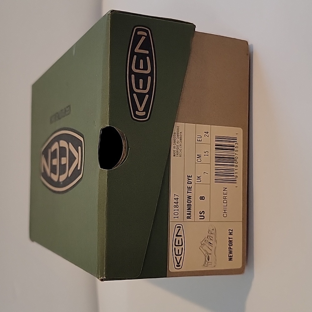 Keen Newport H2 Rainbow 8 Toddler